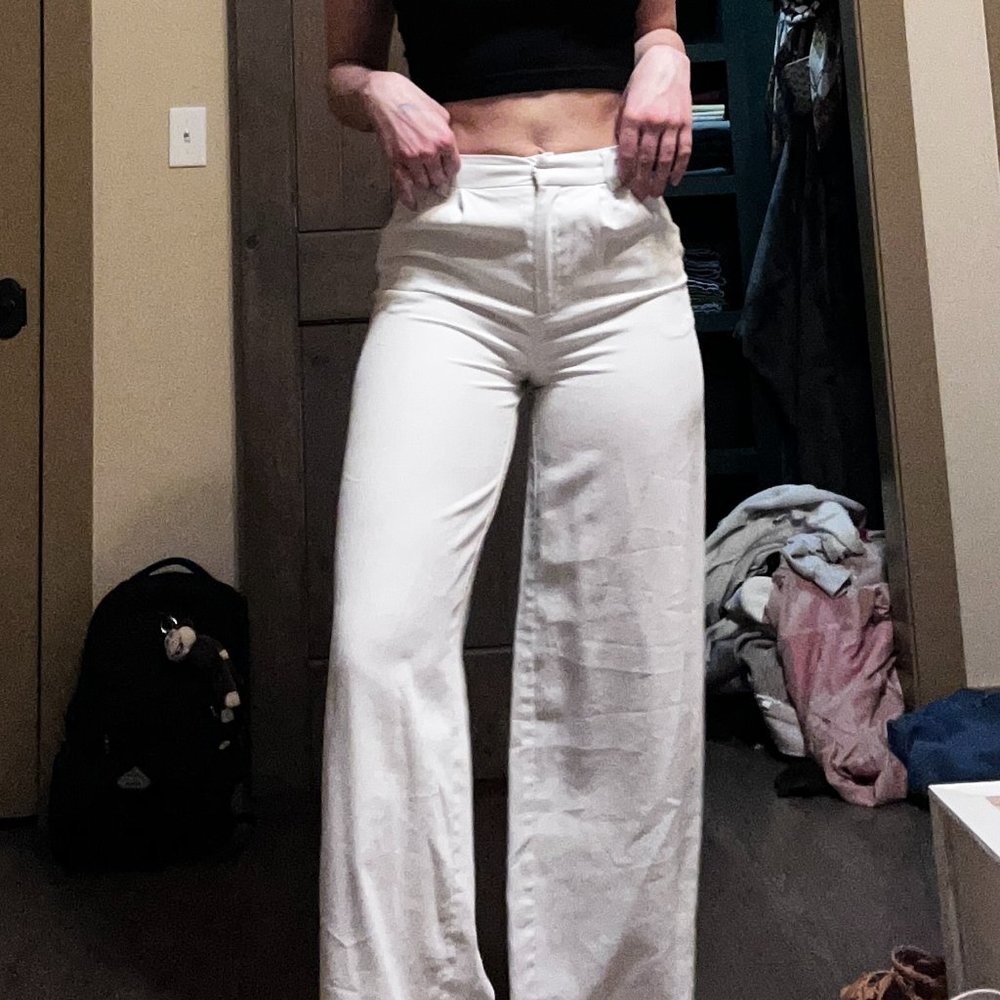 white pants - Picture 2 of 4